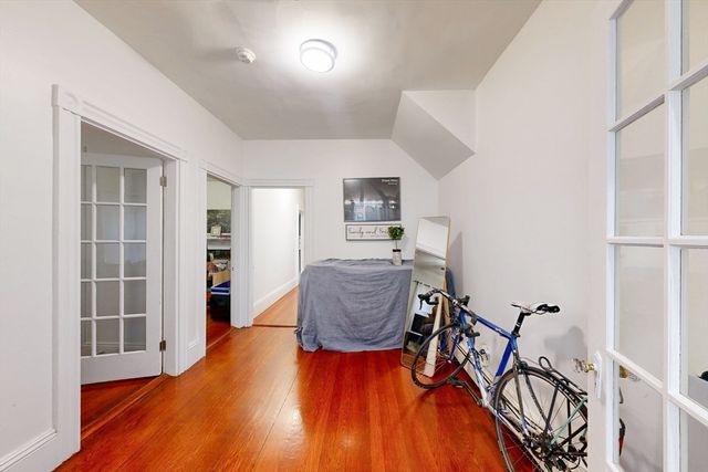 15 Mclellan St, Boston, MA 02121