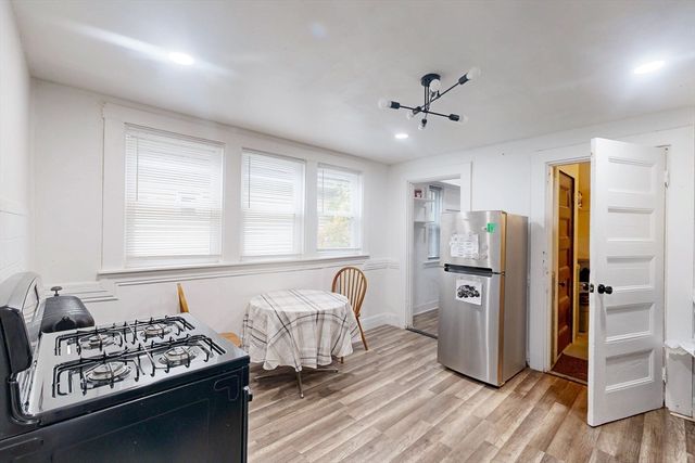 15 Mclellan St, Boston, MA 02121