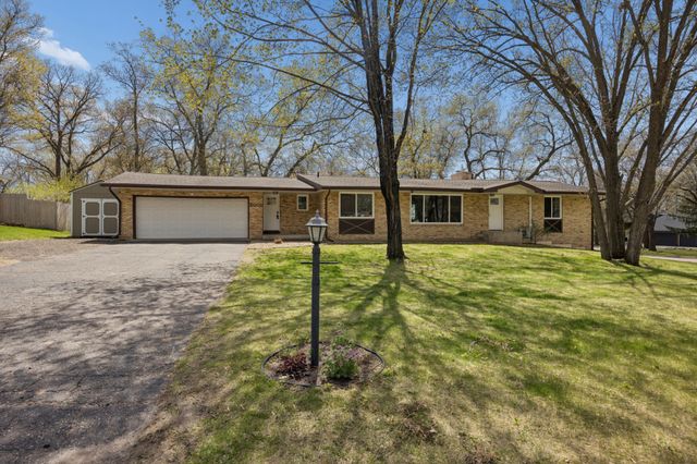 2002 Hillcrest Drive, Saint Cloud, MN 56303