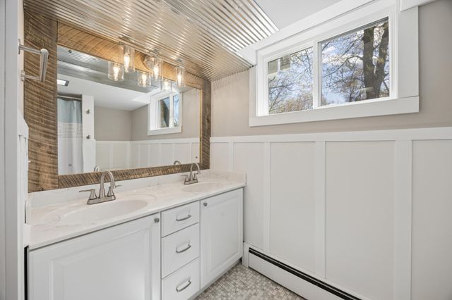 2002 Hillcrest Drive, Saint Cloud, MN 56303