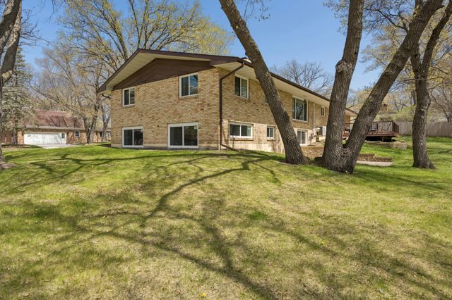 2002 Hillcrest Drive, Saint Cloud, MN 56303