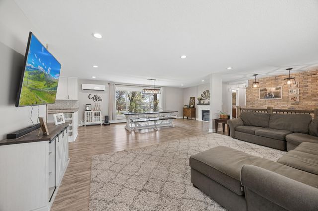 2002 Hillcrest Drive, Saint Cloud, MN 56303