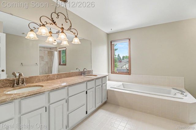 1751 Carpenter Drive, Troy, MI 48098