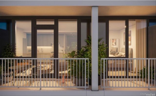 131-02B 40TH Road 20N, Flushing, NY 11354