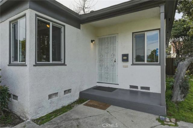 2205 N Glenoaks Boulevard, Burbank, CA 91504