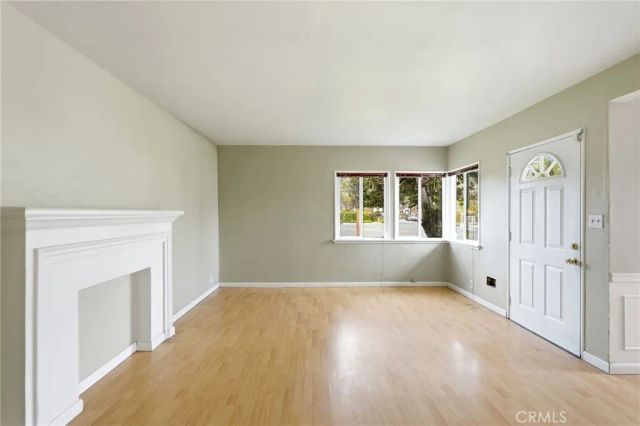 2205 N Glenoaks Boulevard, Burbank, CA 91504