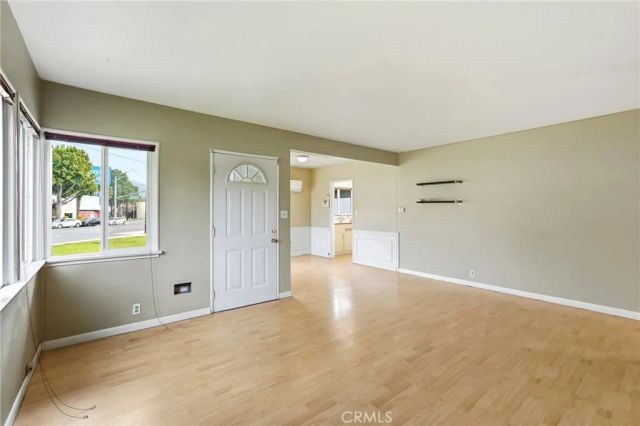 2205 N Glenoaks Boulevard, Burbank, CA 91504