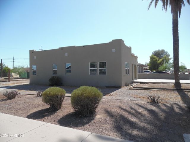 211 E EASON Avenue, Buckeye, AZ 85326