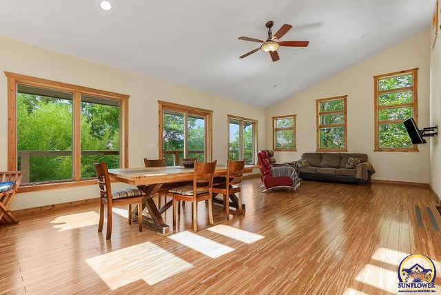11525 S Clare Rd, Olathe, KS 66061