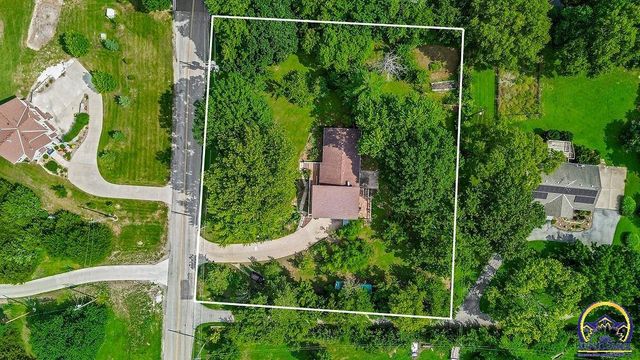 11525 S Clare Rd, Olathe, KS 66061
