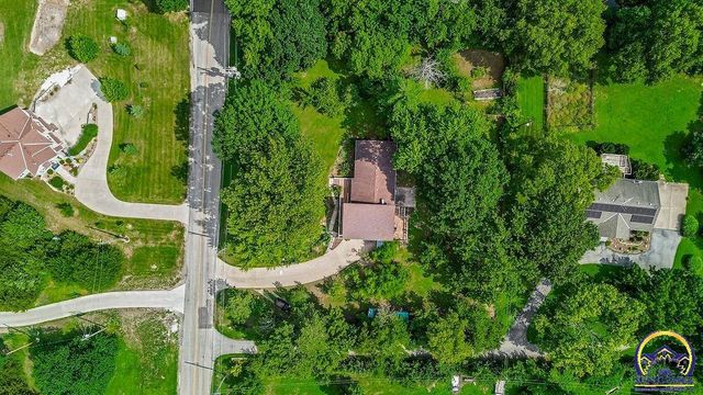 11525 S Clare Rd, Olathe, KS 66061