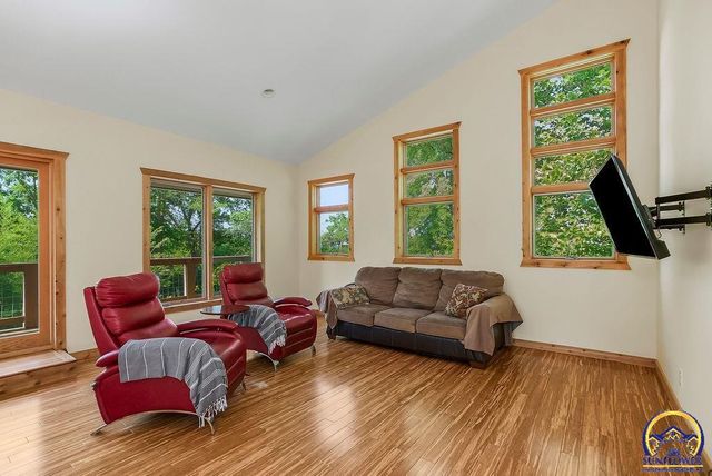 11525 S Clare Rd, Olathe, KS 66061