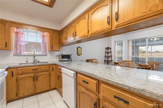 7422 Golf Drive, Mission, TX 78572