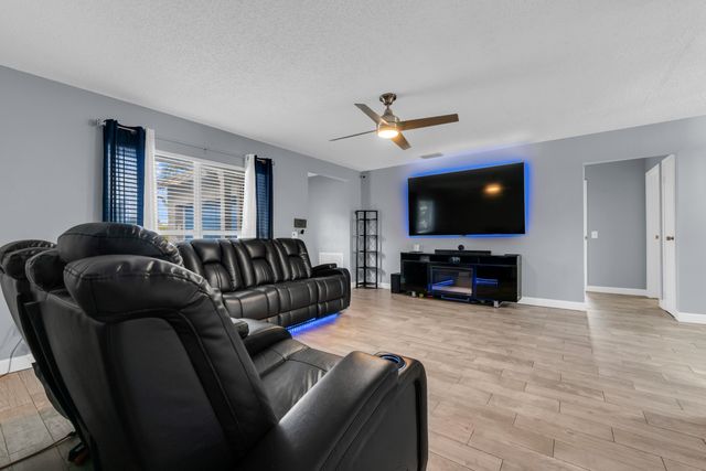 3740 NW 113TH Avenue, Sunrise, FL 33323