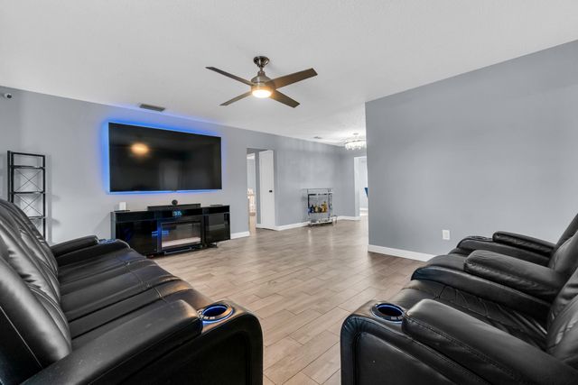 3740 NW 113TH Avenue, Sunrise, FL 33323