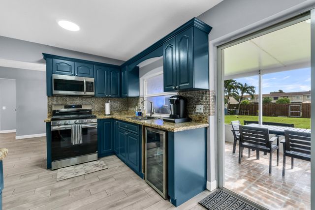 3740 NW 113TH Avenue, Sunrise, FL 33323