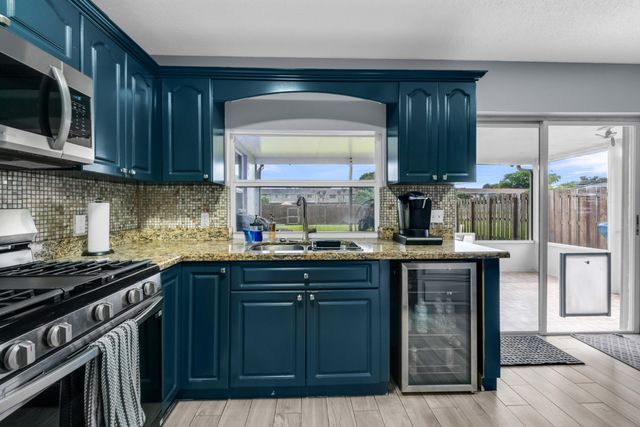 3740 NW 113TH Avenue, Sunrise, FL 33323