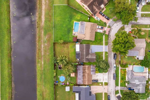 3740 NW 113TH Avenue, Sunrise, FL 33323