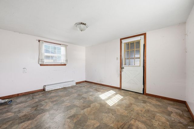 1008 W 16th Street, Muncie, IN 47302