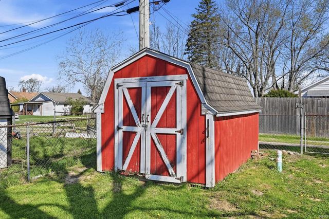 1008 W 16th Street, Muncie, IN 47302