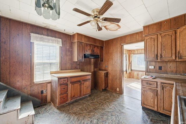 1008 W 16th Street, Muncie, IN 47302