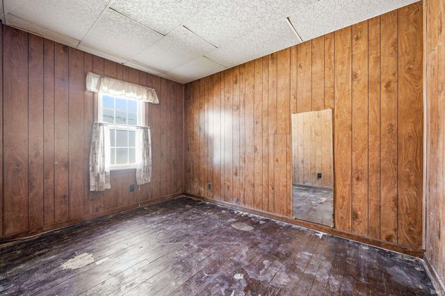 1008 W 16th Street, Muncie, IN 47302
