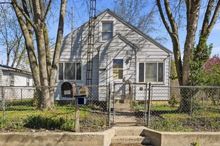 1008 W 16th Street, Muncie, IN 47302