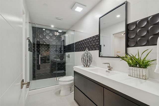 19600 GULF BOULEVARD 402, Indian Shores, FL 33785