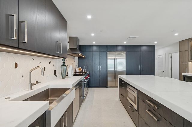 19600 GULF BOULEVARD 402, Indian Shores, FL 33785