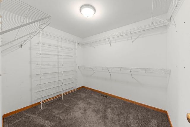 1242 Bristol Drive W, Sycamore, IL 60178