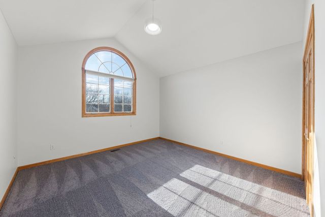 1242 Bristol Drive W, Sycamore, IL 60178