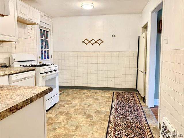 657 Englewood Avenue 2, Tonawanda, NY 14223