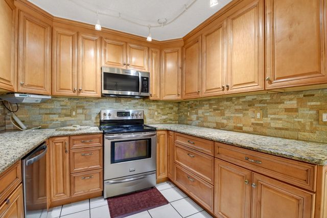 1545 W Forest Lakes Circle W B, West Palm Beach, FL 33406