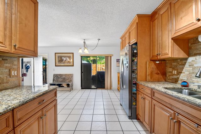 1545 W Forest Lakes Circle W B, West Palm Beach, FL 33406