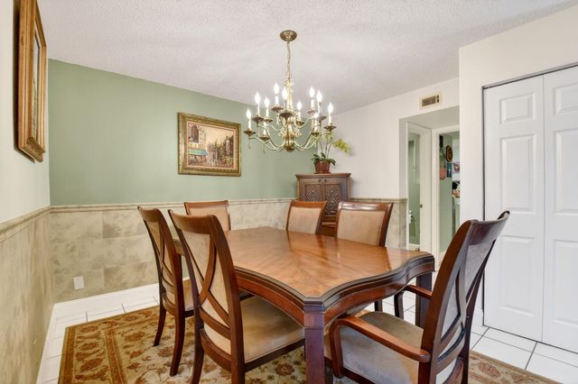 1545 W Forest Lakes Circle W B, West Palm Beach, FL 33406