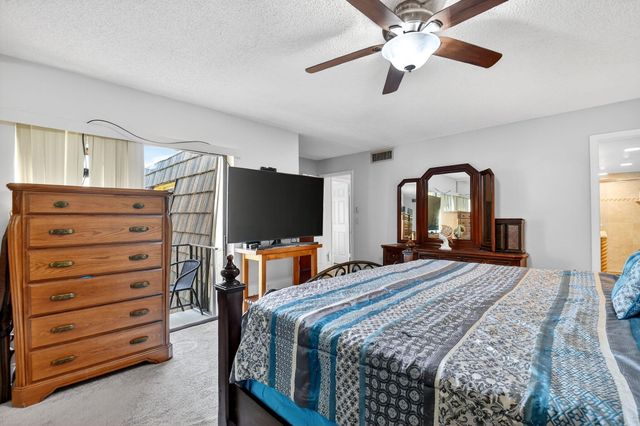 1545 W Forest Lakes Circle W B, West Palm Beach, FL 33406