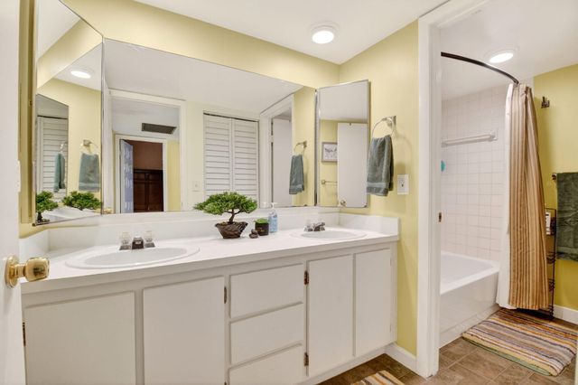 1545 W Forest Lakes Circle W B, West Palm Beach, FL 33406