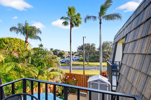 1545 W Forest Lakes Circle W B, West Palm Beach, FL 33406