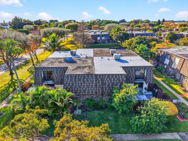 1545 W Forest Lakes Circle W B, West Palm Beach, FL 33406