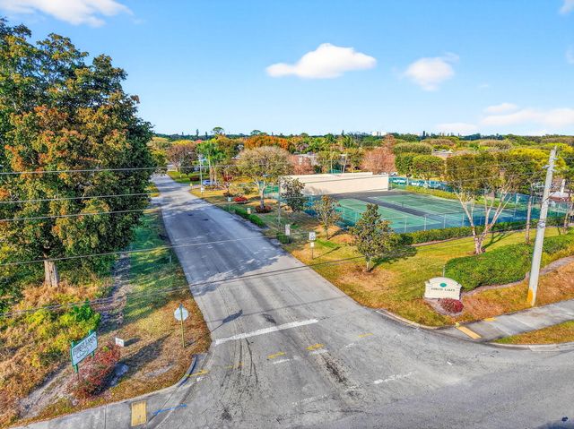 1545 W Forest Lakes Circle W B, West Palm Beach, FL 33406