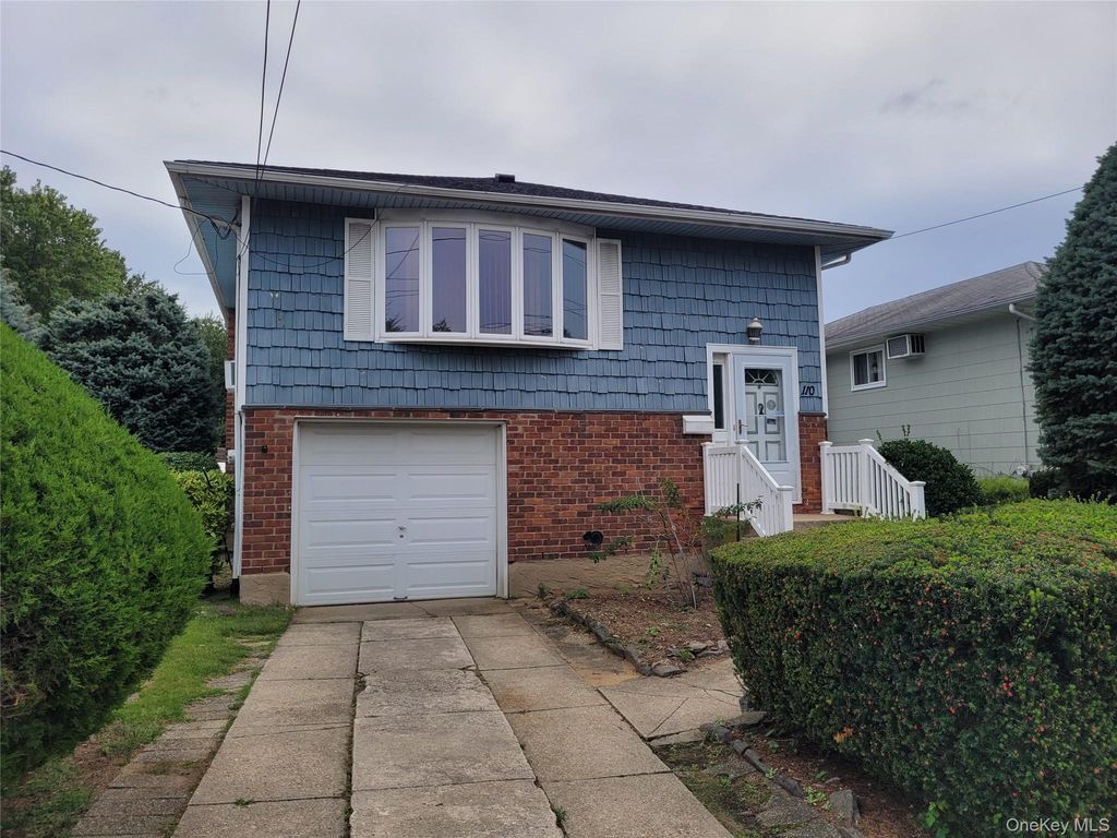 110 Crest Avenue, Elmont, NY 11003 — exterior
