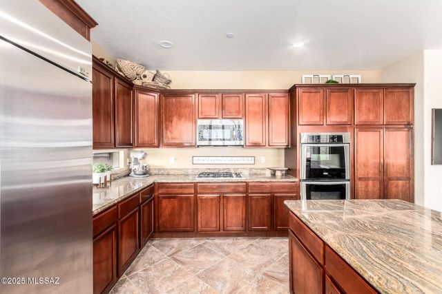 7992 W Ironwood Reserve Court, Tucson, AZ 85743