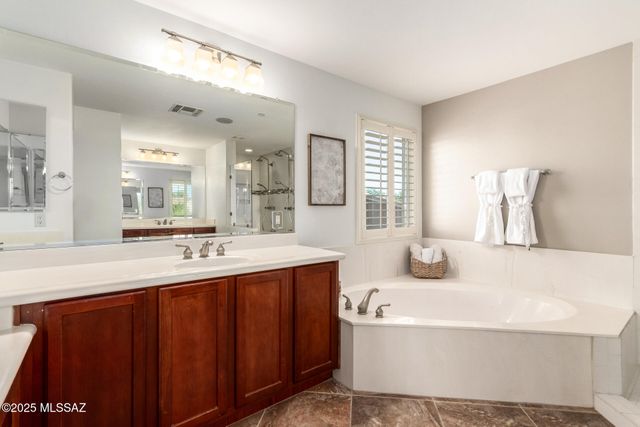 7992 W Ironwood Reserve Court, Tucson, AZ 85743