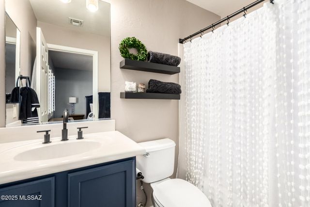 7992 W Ironwood Reserve Court, Tucson, AZ 85743
