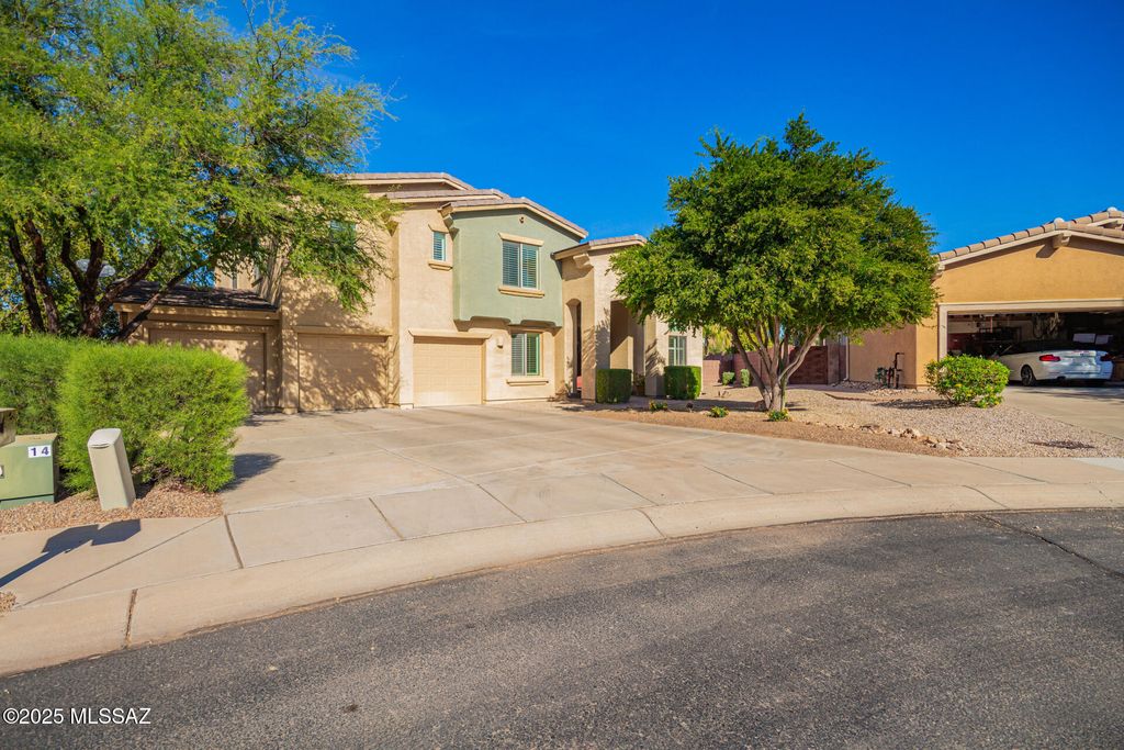 7992 W Ironwood Reserve Court, Tucson, AZ 85743