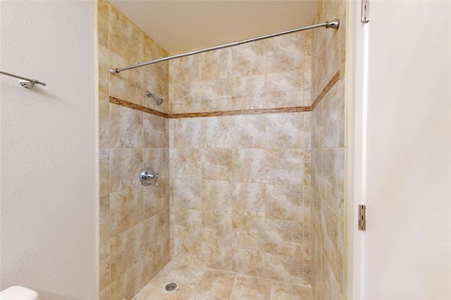 793 Davis Road 111, League City, TX 77573