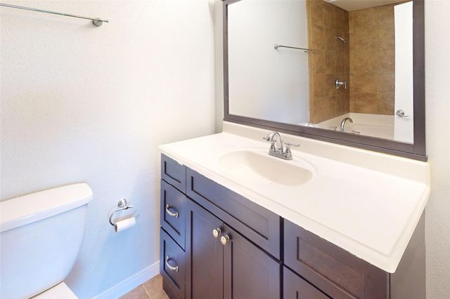 793 Davis Road 111, League City, TX 77573