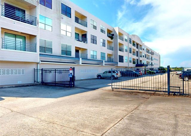 793 Davis Road 111, League City, TX 77573