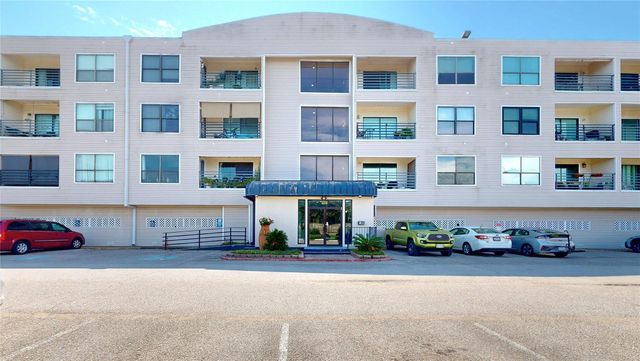 793 Davis Road 111, League City, TX 77573