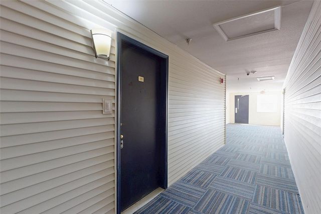 793 Davis Road 111, League City, TX 77573